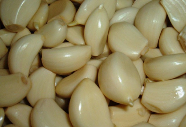 Sarımsağı kaynattıktan sonra suyunu... - Resim: 1