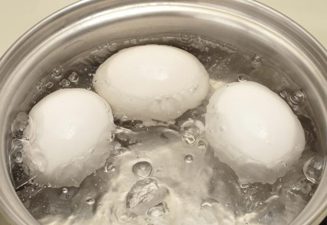 Haşlanmış yumurtanın suyunu dökmeyin! - Resim: 1