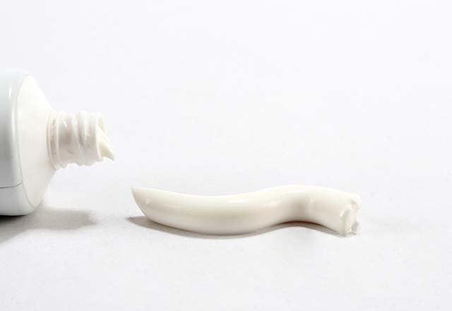 Diş macununu alın ellerinize sürün bakın neler olacak - Resim: 1