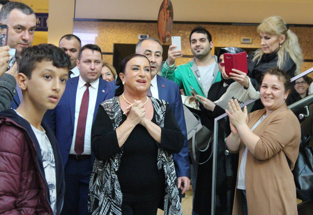 Perran Kutman'dan sert sözler: Ben bu şartlarda yokum - Resim: 2