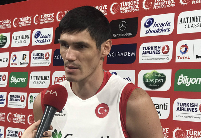 Milli Basketbolcu Ersan İlyasova: Takımın havası üst seviyede - Resim: 1