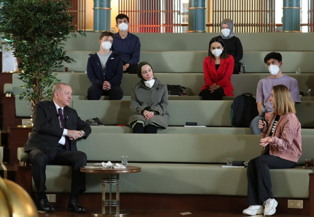 Son anket ezber bozdu! Erdoğan'ın son oy oranı ne? Gençler Ak Parti'yi tercih ediyor mu? - Resim: 0