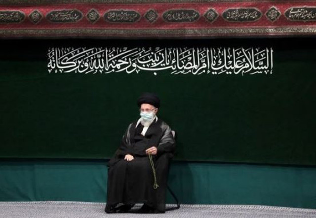 Öldüğü iddia edilen Hamaney uzun süre sonra ilk kez görüntülendi - Resim: 1