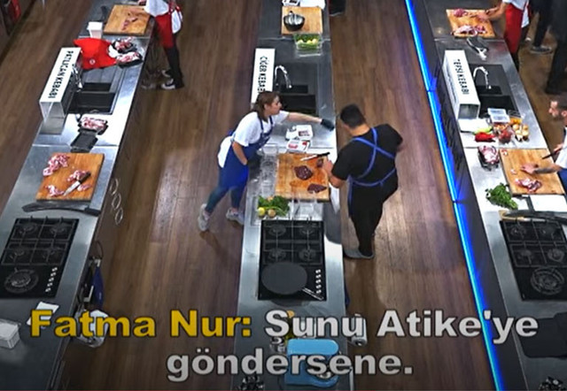 MasterChef'e Fatma Nur'un notu damga vurdu! Stüdyoda gergin anlar: Jüri üyeleri görünce çılgına döndü! - Resim: 2