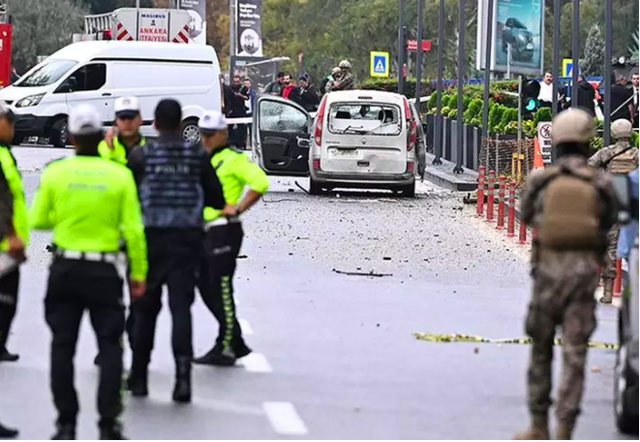Ankara'daki bombalı saldırının yeni detayları ortaya çıktı! Davul patladı diyen teröristler aile izlenimi verip... - Resim: 0