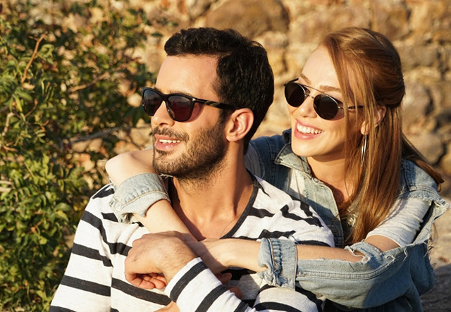  Elçin Sangu ile Barış Arduç'un sinema filminden ilk görüntüler! - Resim: 1