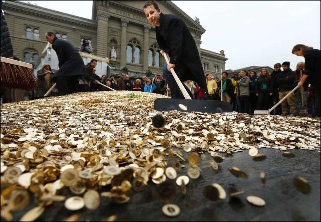 Devlet 15  ton parayı yere saçtı - Resim: 2