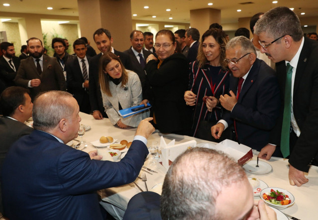 Başkandan Cumhurbaşkanı Erdoğan'a pastırma ikramı - Resim: 1