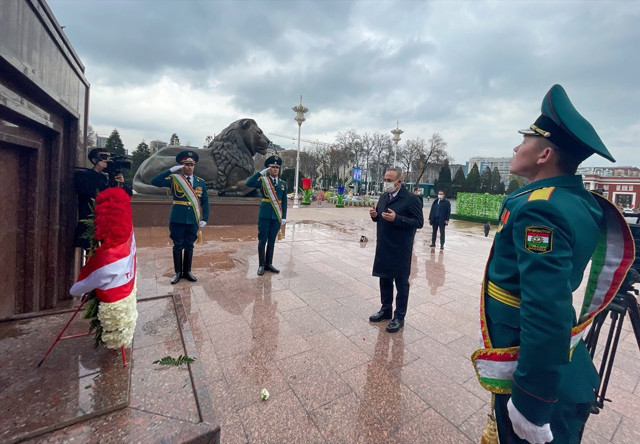 Bakan Mevlüt Çavuşoğlu'dan Tacikistan ziyaret! İş birliği anlaşması imzalandı - Resim: 2