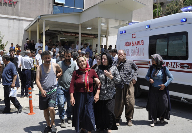 Hakkari'de Zap Suyu'na kapılan güvenlik korucusu boğuldu, yakınları kahroldu - Resim: 1