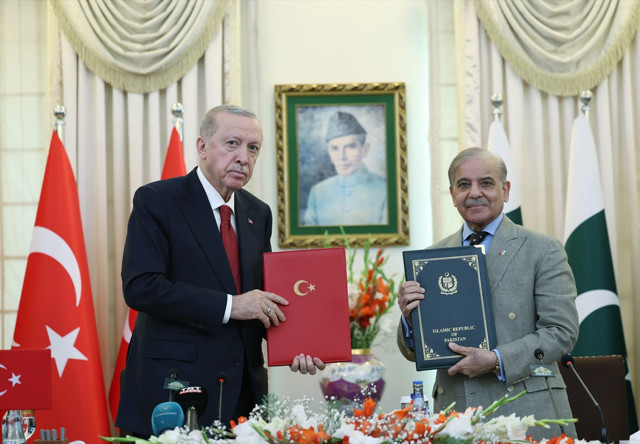 Türkiye ile Pakistan arasında 24 anlaşma imzalandı - Resim: 0