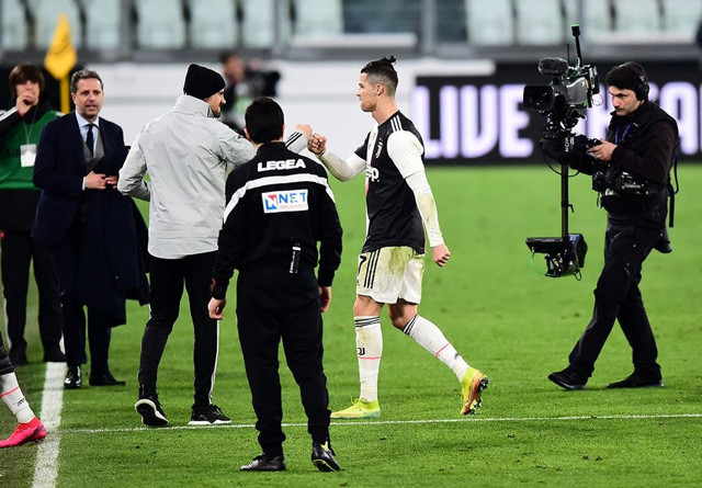 Corona virüs sessizliğinde gülen Juventus - Resim: 0