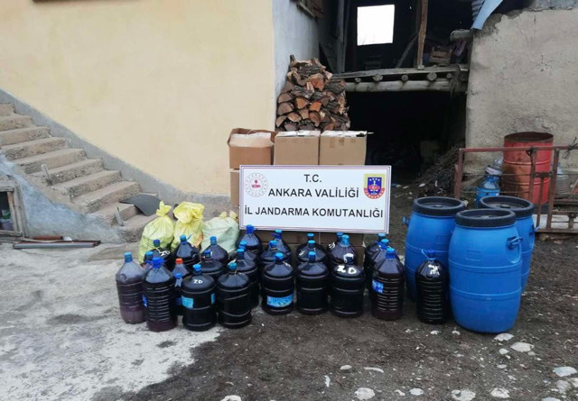 Yılbaşı öncesi yurtta sahte alkol operasyonu! İstanbul'da ele geçirildi: Piyasa değeri... - Resim: 1