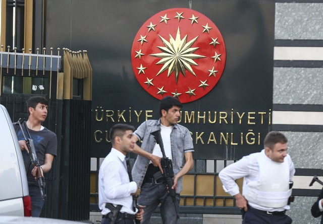 Külliye'ye kuruluyor 10 tonluk bomba bile etki edemeyecek! - Resim: 3