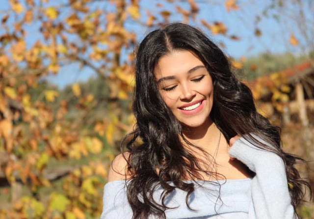 Ela Yörüklü kaç yaşında Arka Sokaklar'ın Ezgi'si kimdir oynadığı diziler - Resim: 2