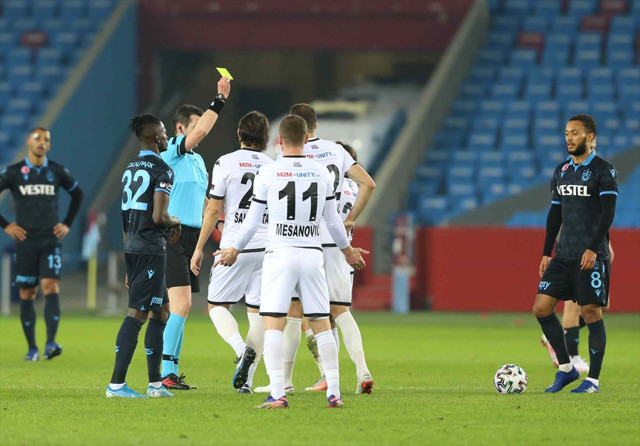 Trabzonspor konuk ettiği Denizlispor'u tek golle geçti - Resim: 2