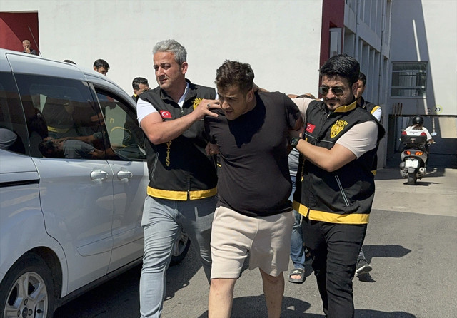 Adana'da evinin bahçesinde silahlı saldırıya uğrayan kişi öldü: "Damadım iyilik yaptı kötülük buldu" - Resim: 1