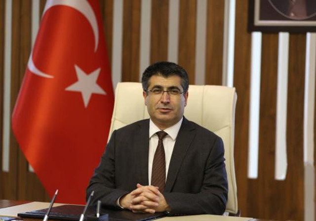 Semih Aktekin kimdir aslen nereli Prof. Dr. Semih Aktekin biyografisi - Resim: 0