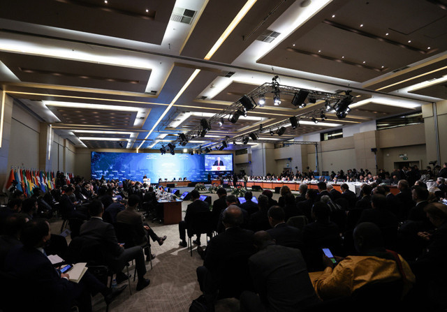 Cumhurbaşkanı Erdoğan'dan İslam dünyasına çağrı: Zulme seyirci kalmayın - Resim: 0