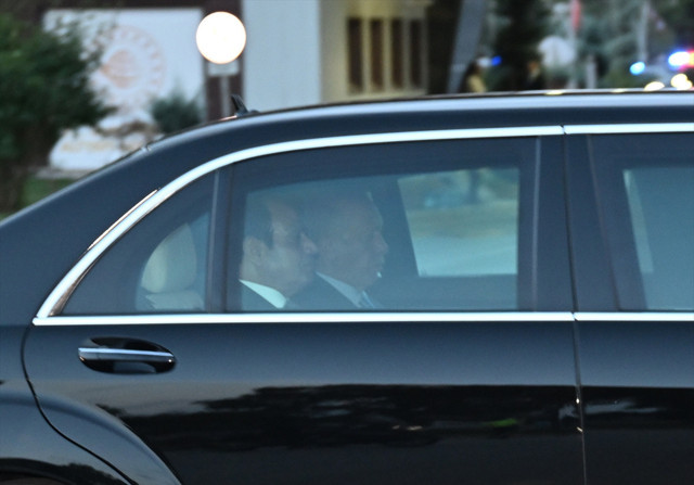 Mısır Cumhurbaşkanı Sisi, Türkiye'den ayrıldı - Resim: 0