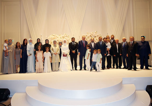 Cumhurbaşkanı Erdoğan Ali Erbaş'ın kızının nikah şahitliğini yaptı - Resim: 0