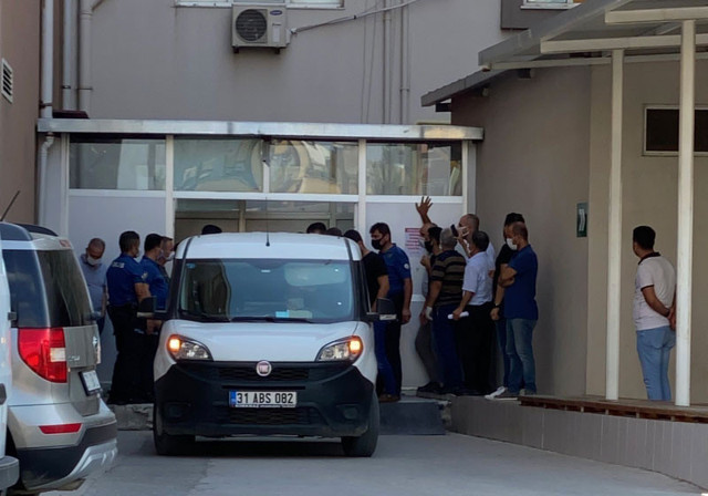 İskenderun'da özel hastane skandalı! Cenazeler karıştı kimsesizler mezarlığına gömüldü - Resim: 1