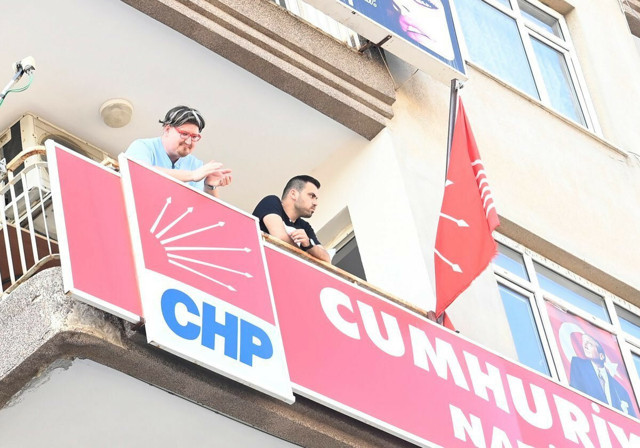 CHP'de Muharrem İnce'yi alkışlayan ilçe yöneticisi görevden alındı - Resim: 0