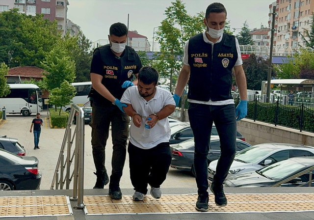 Eskişehir merkezli fuhuş operasyonunda 11 zanlı yakalandı - Resim: 0