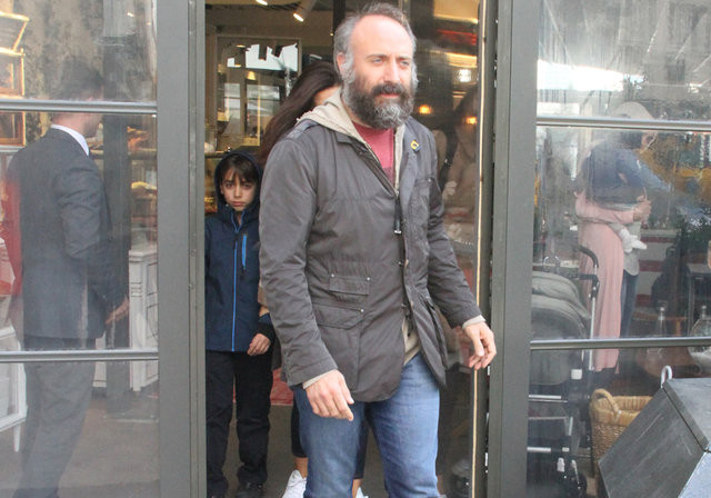 Halit Ergenç o soruya çok sinirlendi "Kimsenin hesap sormaya hakkı yok" - Resim: 4
