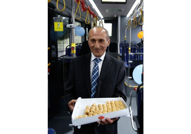 İETT'nin fenomen şoförü emekli olunca böyle uğurlandı - Resim: 4