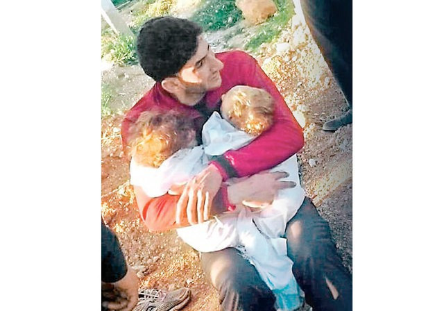 İdlib'de ikiz bebeklerini kaybeden baba konuştu - Resim: 1