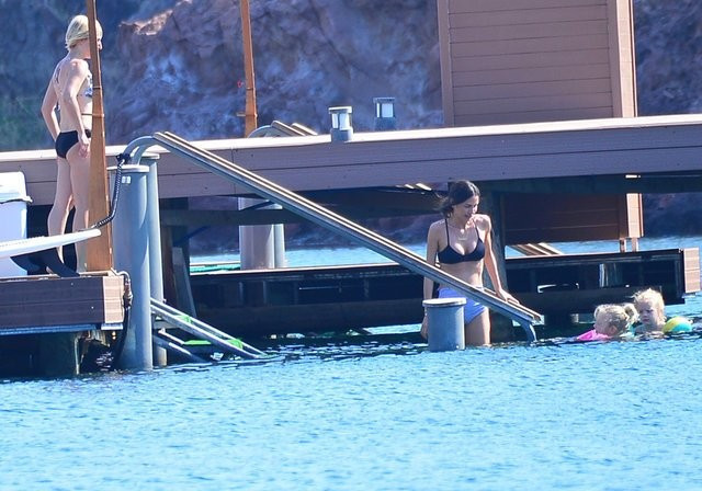 Yasemin Özilhan sezonu açtı düzgün fiziğiyle beğeni aldı - Resim: 3