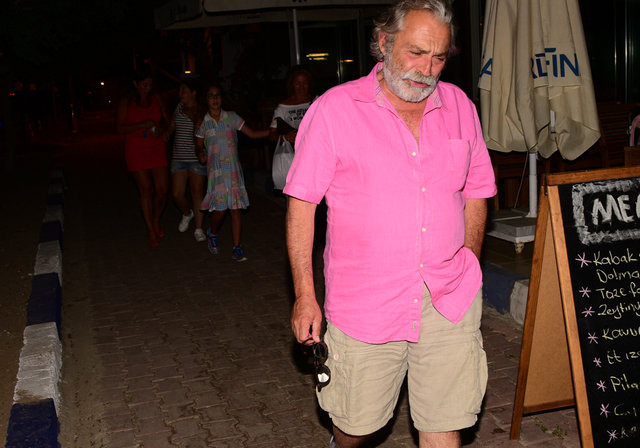 Haluk Bilginer'in çakırkeyf halleri kameralara böyle yansıdı - Resim: 1