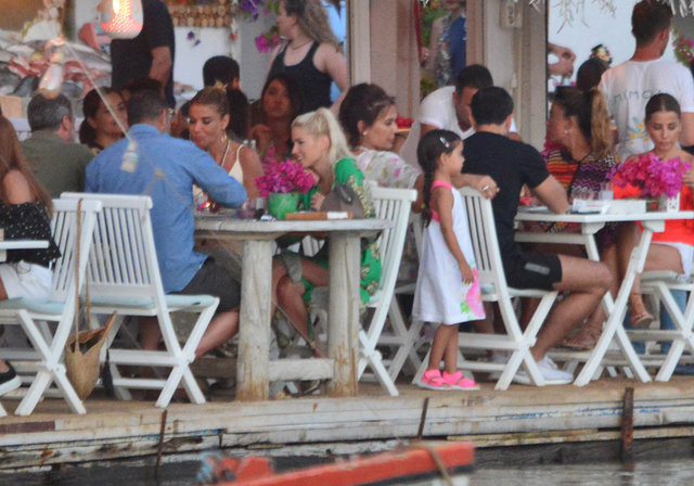 Gülben Ergen ile Demet Akalın fena pişti oldu ortam buz kesti! - Resim: 2