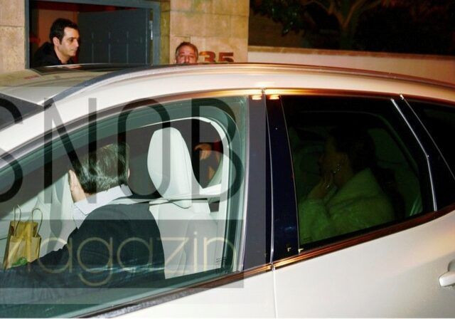 Cem Yılmaz'ı evine bırakırken yakalanan Serenay Sarıkaya'nın canı fena sıkıldı - Resim: 3