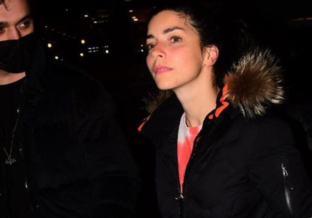 Merve Boluğur akıllanmıyor yine maskesiz yakalandı tepkisi bakın ne oldu - Resim: 2