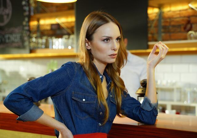 FOX TV Yasak Elma dizisinden ayrılıyor! Nesrin Cavadzade Nilperi Şahinkaya da bırakmıştı - Resim: 3