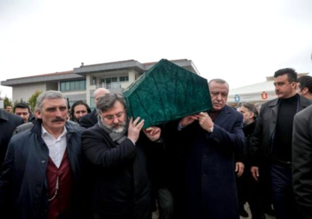 Erdoğan, Alaaddin Şahin'in tabutuna omuz verdi: Çok farklı bir insandı - Resim: 1