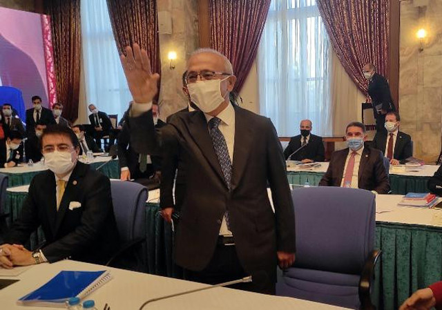 Yeni Hazine ve Maliye Bakanı Lütfi Elvan'dan ilk açıklama: Benim için de sürpriz oldu - Resim: 0