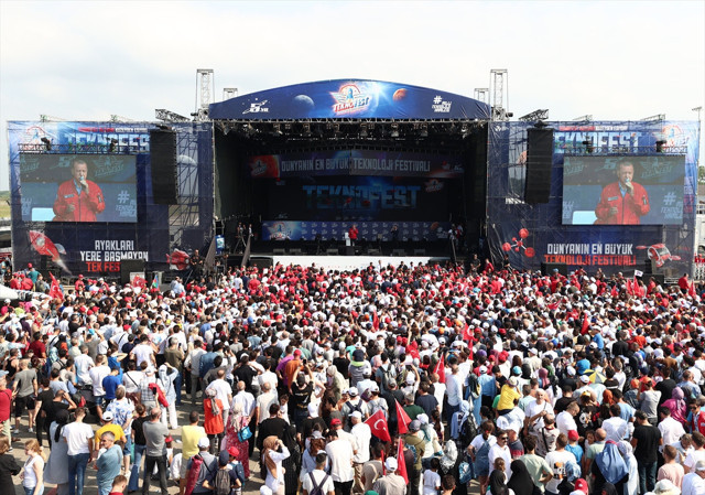 Cumhurbaşkanı Erdoğan'dan TEKNOFEST'te Yunanistan'a: İleri gidersen bedeli ağır olur - Resim: 0