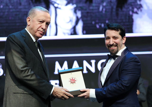 Cumhurbaşkanı Erdoğan, Kültür Sanat Büyük Ödülleri Töreni'nde Gazze'yi unutmadı: 2024 zalimin ceza aldığı yıl olacaktır - Resim: 6