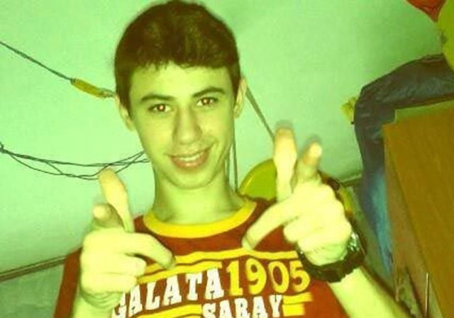 Köprüden atlayan genç bulunamıyor - Resim: 1