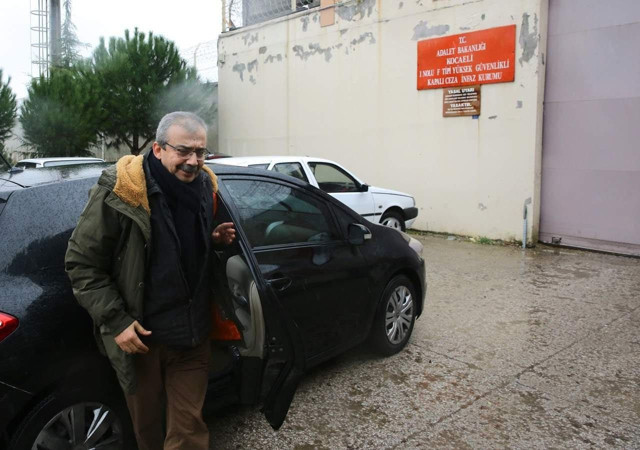 Sırrı Süreyya Önder cezaevinden çıkıyor mu? Anayasa Mahkemesi'nden son dakika karar - Resim: 0