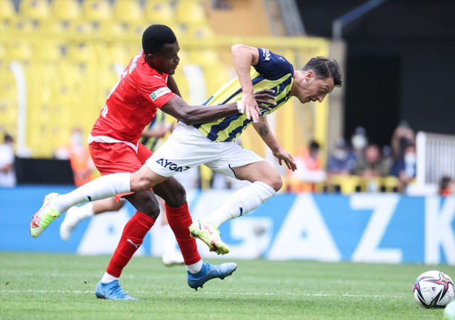 Fenerbahçe Başkanı Ali Koç'tan Vitor Pereira'ya Mesut Özil baskısı - Resim: 0