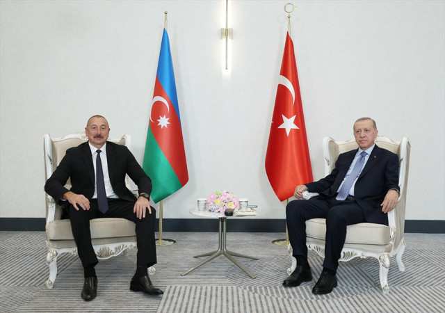 Cumhurbaşkanı Erdoğan, İlham Aliyev ile bir araya geldi - Resim: 1