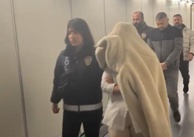 Dolandırıcıların son yöntemi bu oldu: Beğendiğiniz kadınla akşam yemeği, evlilik paketi! - Resim: 0