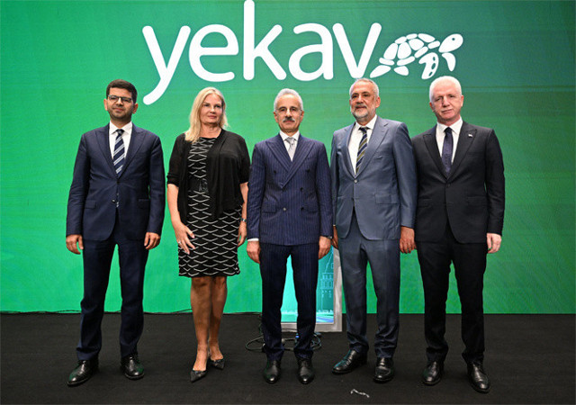 Ulaşımda yeşil dönüşüm! Bakan Uraloğlu: Yaklaşık 2,4 milyar litre akaryakıt tasarrufu sağlandı - Resim: 0