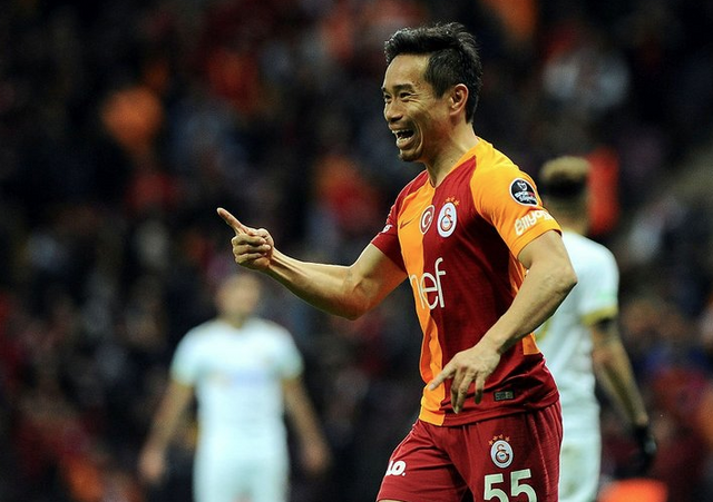 Galatasaray'da ilk yolcu Yuto Nagatomo - Resim: 0