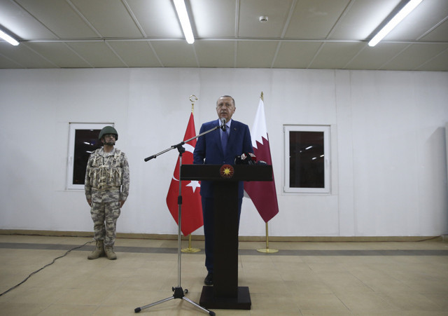 Cumhurbaşkanı Erdoğan Katar'da kurulan kışlanın adını açıkladı - Resim: 0