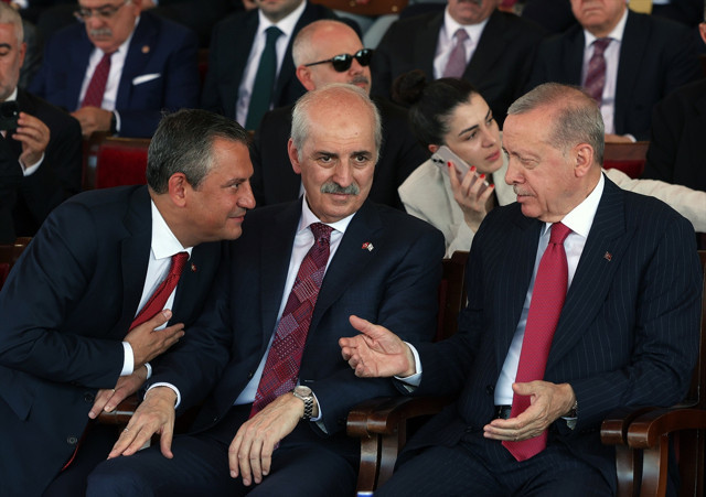 Cumhurbaşkanı Erdoğan'dan Yunan Bakan Dendias'a tepki, Miçotakis'e uyarı: 'Sataşma yapma' dedik - Resim: 2